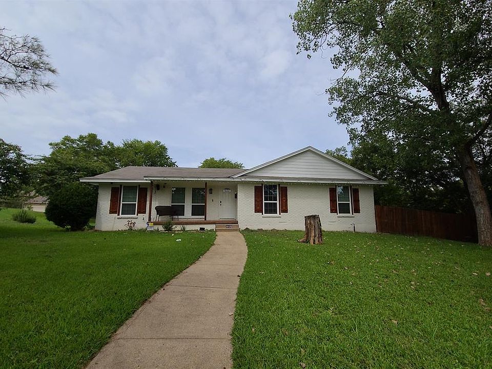 1st image of 425 Glen Oaks Cir