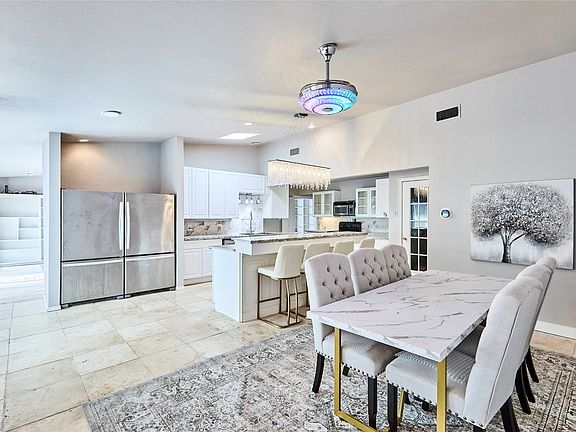 5th image of 1117 Lexington Ave