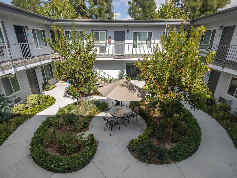 Magnolia Tree Apartments