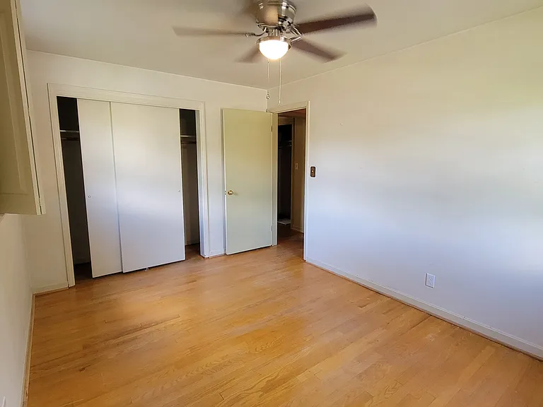 121 Layton Ave — Photo 14
