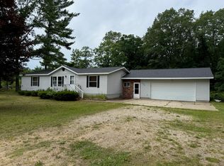 1230 Seaman Rd, Wellston, MI 49689