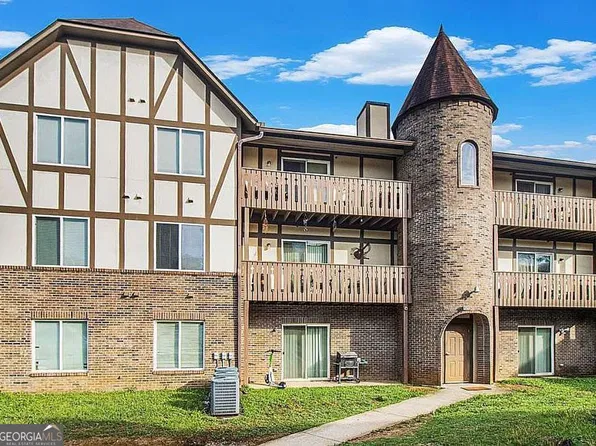 123 Camelot Dr, Atlanta, GA 30349