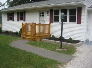 1883 W Tuttle Park Rd, Madison, OH 44057