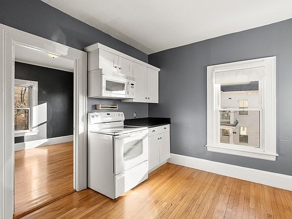 4th image of 18 Cocasset St #U4