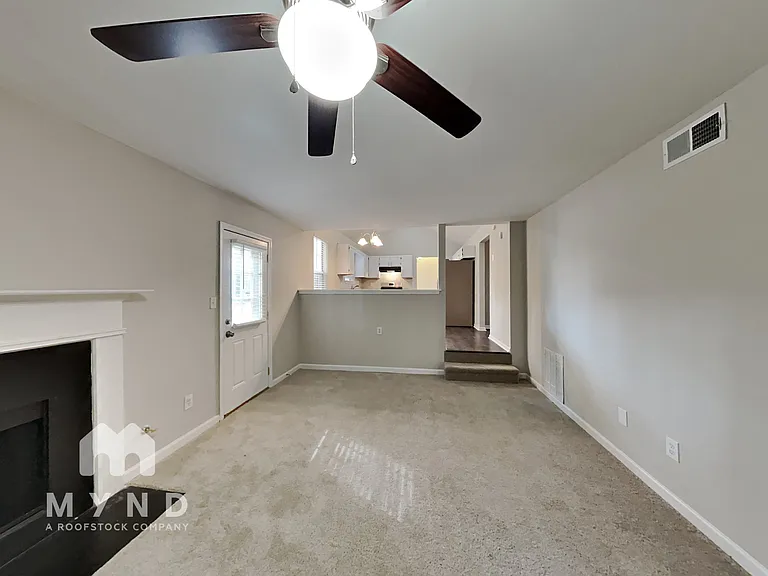 6437 Phillips Ct — Photo 6
