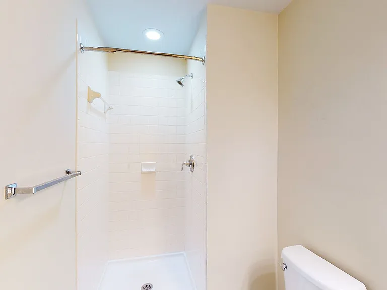 720 Barnes St NE — Photo 35