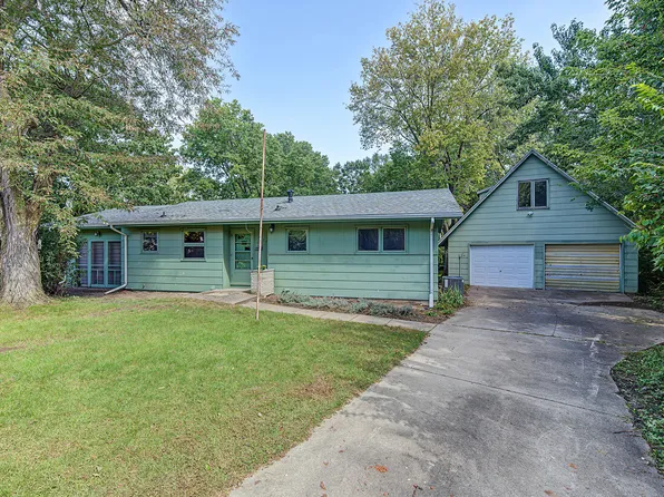 3504 Willowbrook Cir, Ames, IA 50010