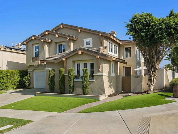 4th image of 1029 Yosemite Dr