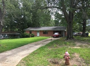 420 N Newburger Ave, Bruce, MS 38915