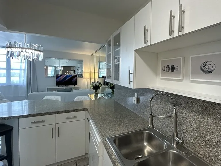 100 Lincoln Rd #616 — Photo 15