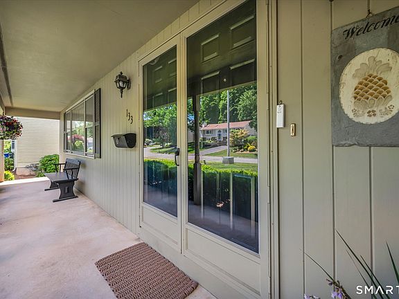 3rd image of 133 Forest Drive