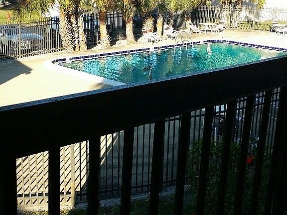 2nd image of 6332 Newtown Cir APT B1