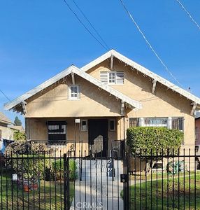123 W 56th St, Los Angeles, CA, 90037