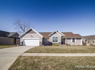 1905 Stratford Ln NW, Grand Rapids, MI 49534