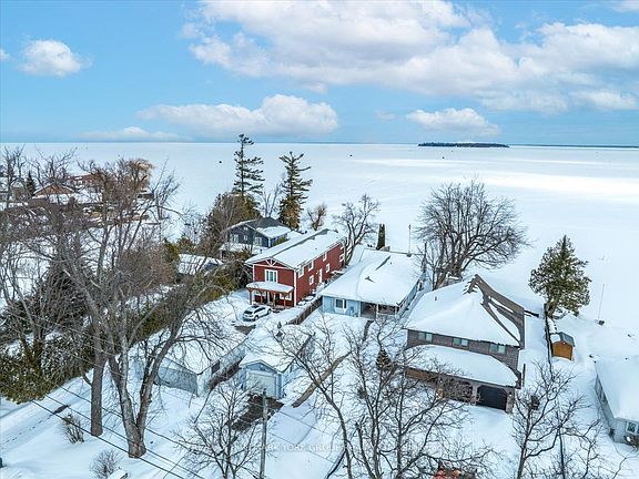 5th image of 2525 Leonard St