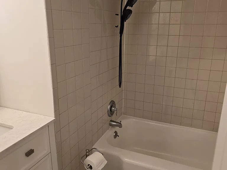 18 Donna Dr #2 — Photo 13