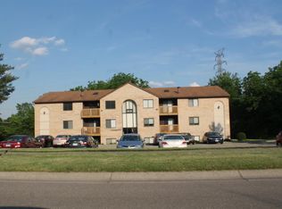 9534 Woodland Hills Dr, Hamilton, OH 45011