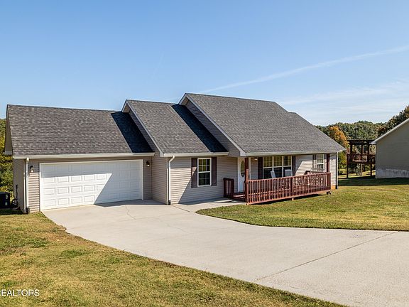 5th image of 818 Amburn Meadows Ln