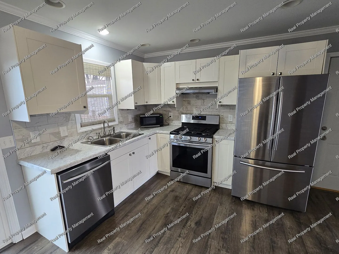 Updated 3 Bedroom Lowell Ranch — Photo 3