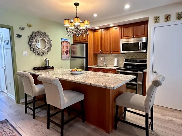 6 Oscar Hammerstein Way #A, New Hope, PA 18938