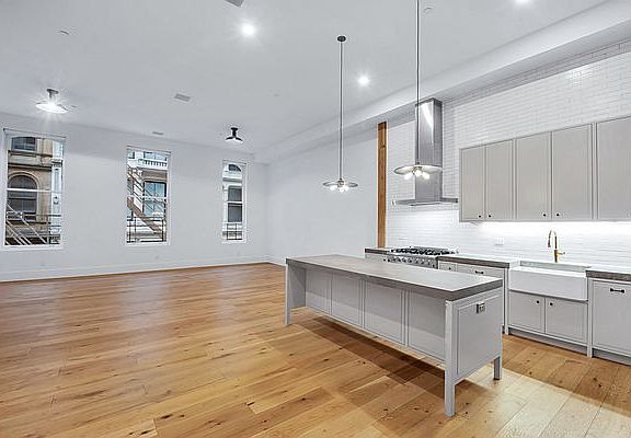 5th image of 45 White St APT 2A