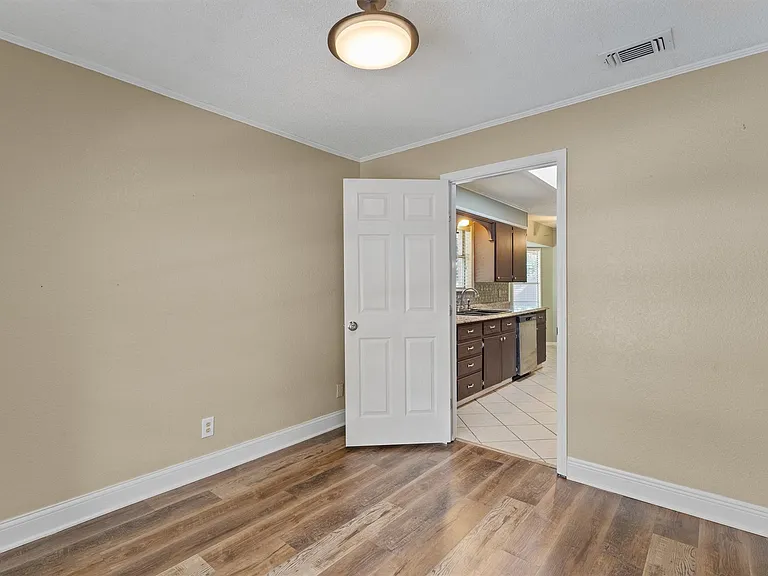 1601 Okelley Rd — Photo 23