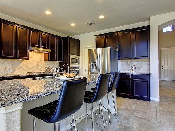 5th image of 600 Purtis Creek Ln