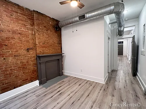 36 W Court St #1R — Photo 17