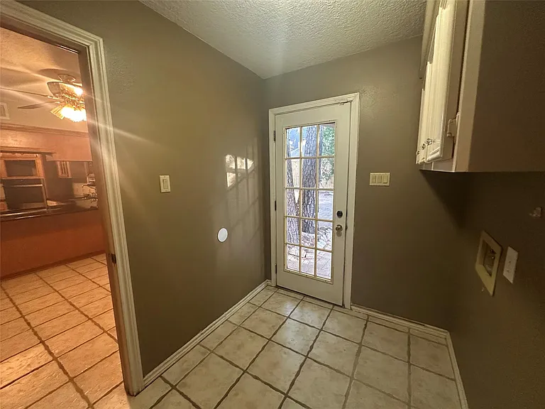 14707 Treborway Dr — Photo 15