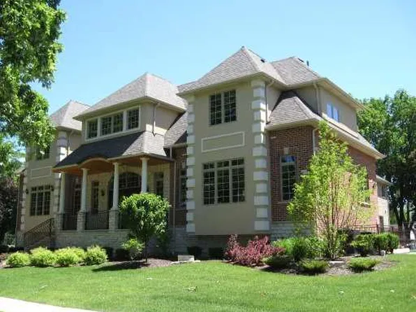 403 S Oak St, Itasca, IL 60143