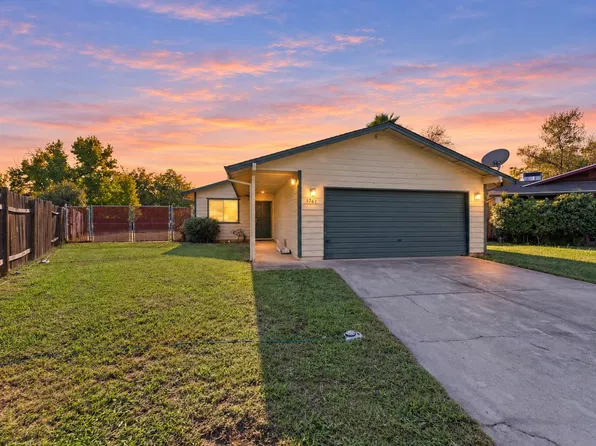 1761 Hawthorne Ct, Redding, CA 96002
