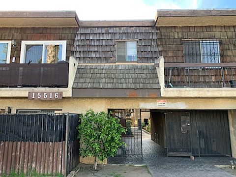 1st image of 15516 Nordhoff St Unit 127