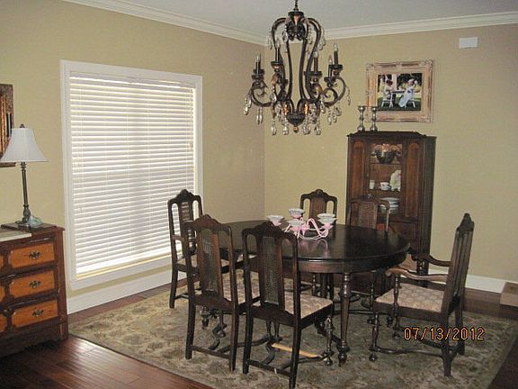 5th image of 103 Redbud Dr