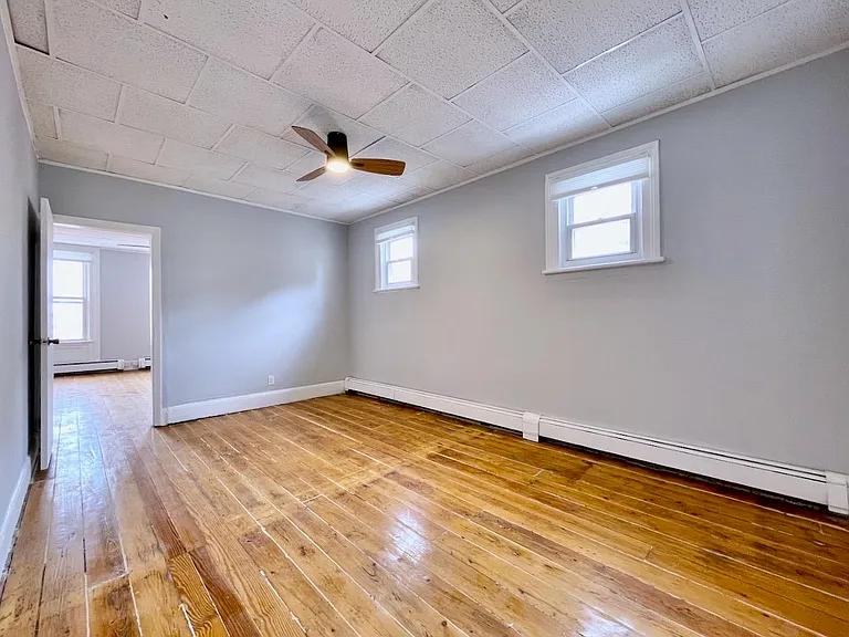 259 3rd St #6 — Photo 5