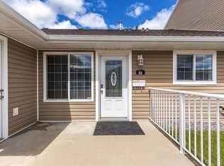 83 S Northlands Ln NE, Medicine Hat, AB T1C 0A8