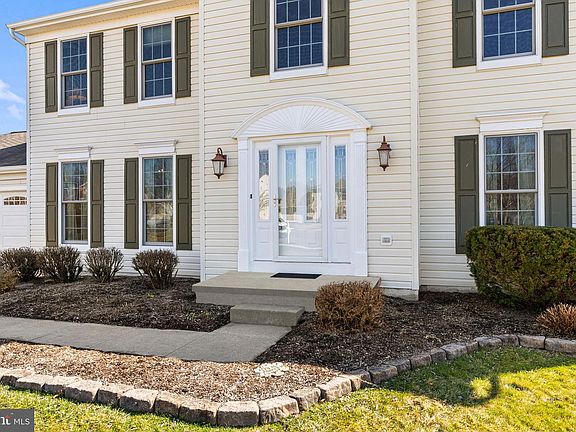 3rd image of 46 Quail Cir