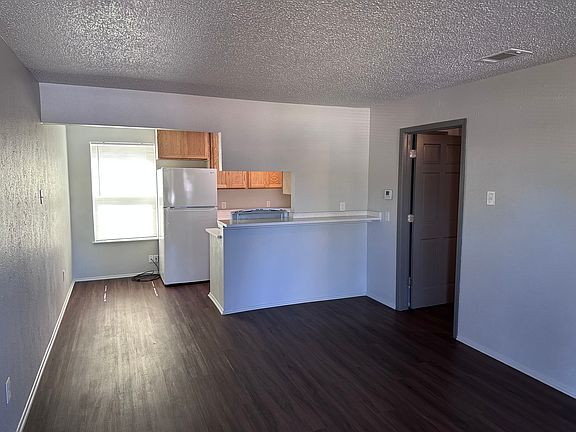 2nd image of 500 E Hayes Ave #103
