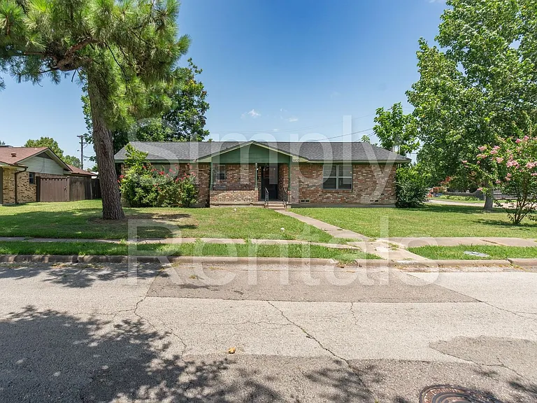 3500 Nashville Ave — Photo 4