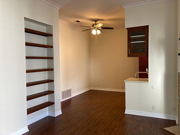 2nd image of 4429 Marlborough Ave Unit 6