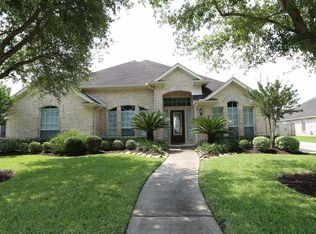 11215 Hundred Bridge Ln, Sugar Land, TX 77498