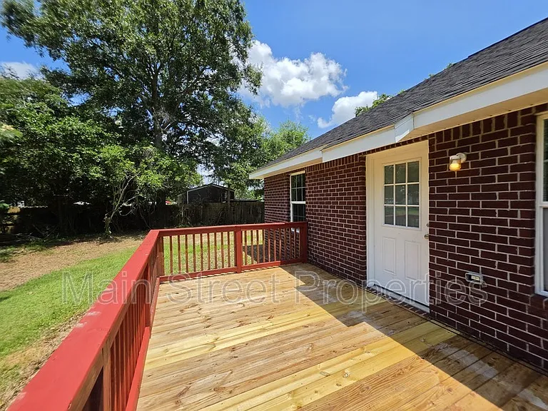 8510 Pond Ave — Photo 15
