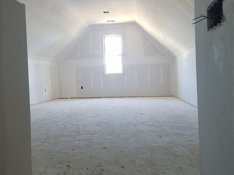 2nd image of 7565 Nc Highway 210