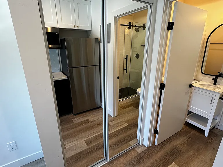 3833 Front St #9 — Photo 8