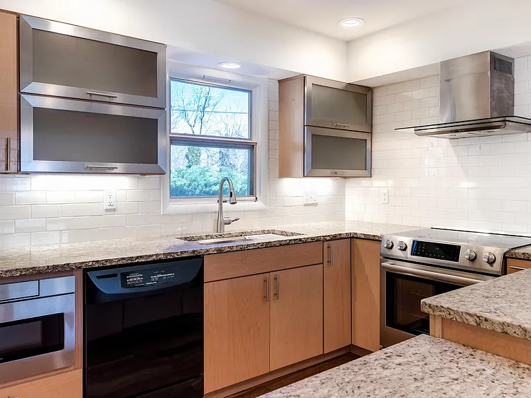 565 Jack Pine Ct — Photo 18