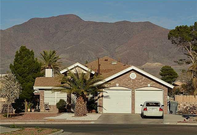 1st image of 5861 W Valley Cir