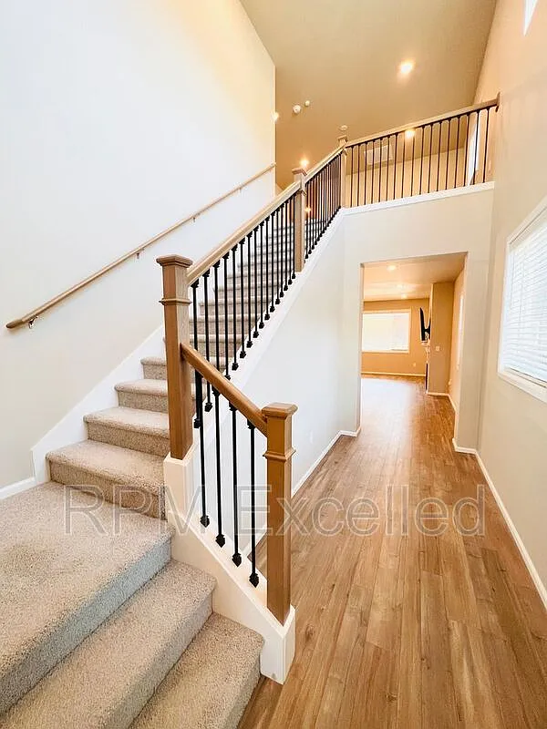 4 bed, 2.5 bath, 2541 sqft, $3,500 — Photo 4
