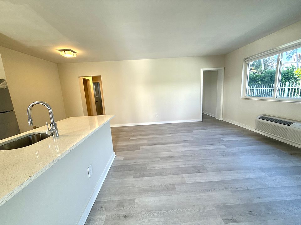 1st image of 1525 Michigan Ave APT 1