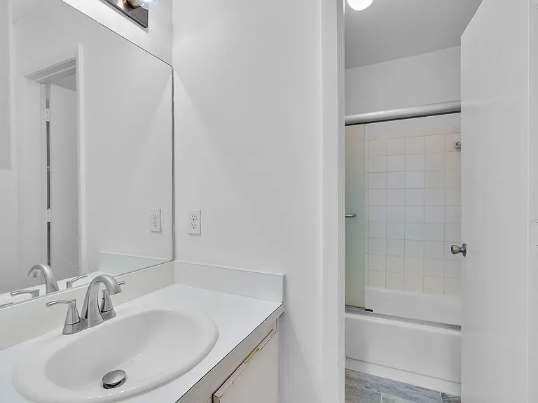 98402 Windward Ave #98402 — Photo 16