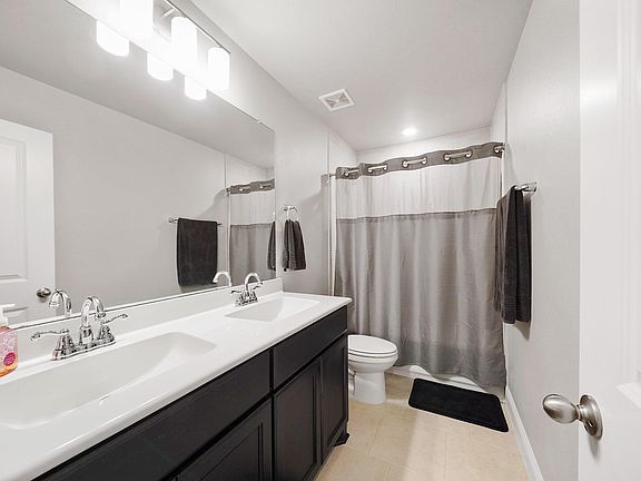 5th image of 664 Malibu Pines Dr