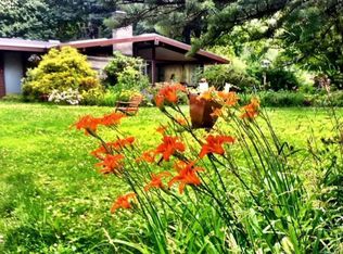 4 Kendal Common Rd #2, Weston, MA 02493